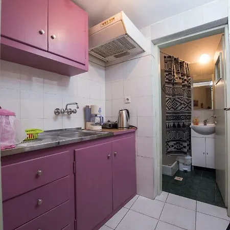 101 τriantafyllidi *